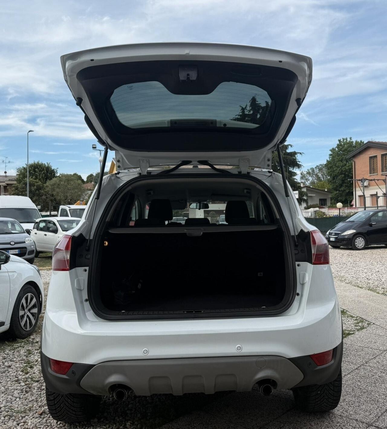 Ford Kuga Kuga+ 2.0 TDCi 140 CV 2WD DPF