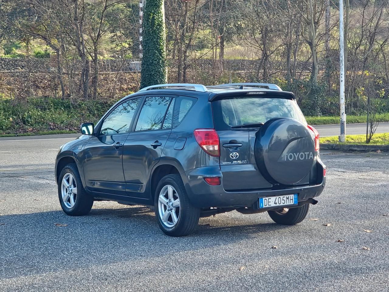 Toyota RAV 4 RAV4 2.2 D-4D 136 CV 4X4 Luxury 2006-E4 Manuale