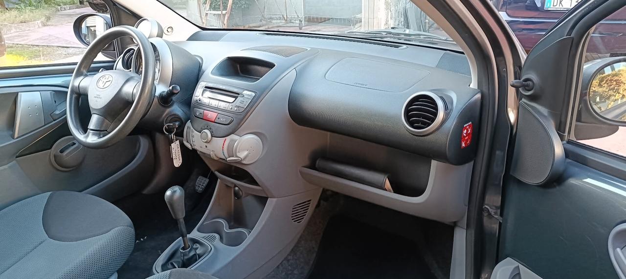 Toyota Aygo 1.0 12V VVT-i 3 porte