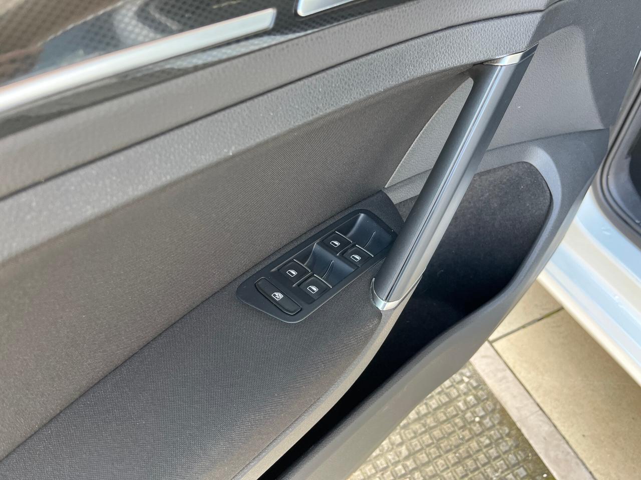 Volkswagen Golf 2.0 TDI 5p. Highline 150cv