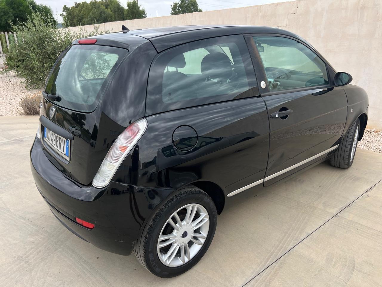 Lancia Ypsilon Argento Ecochic Benzina/GPL 2009