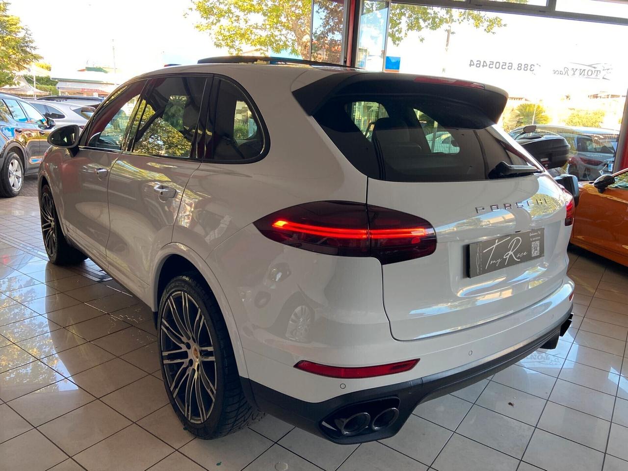 Porsche Cayenne 250CV 3.0 Diesel