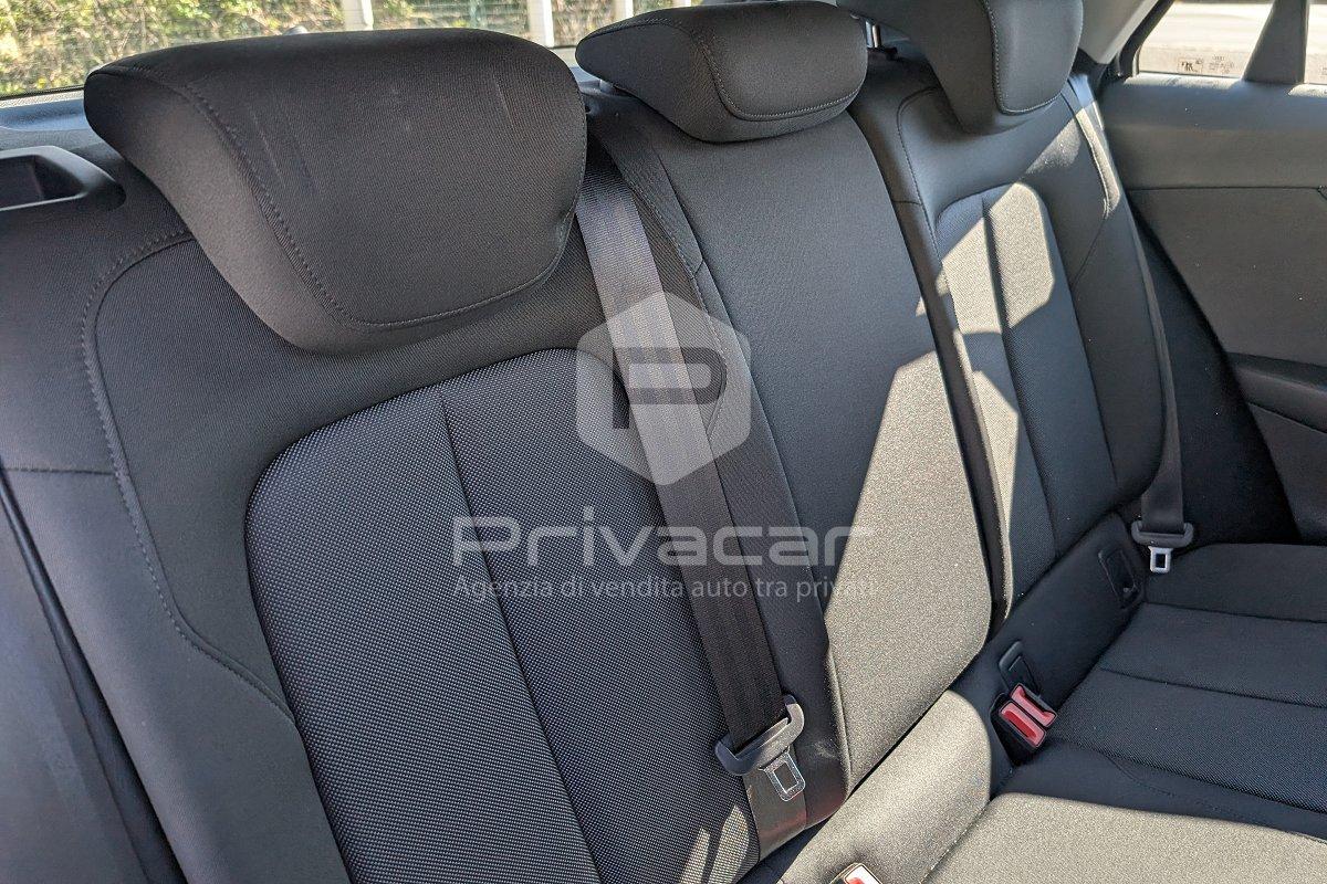 AUDI Q2 30 TDI S tronic Business