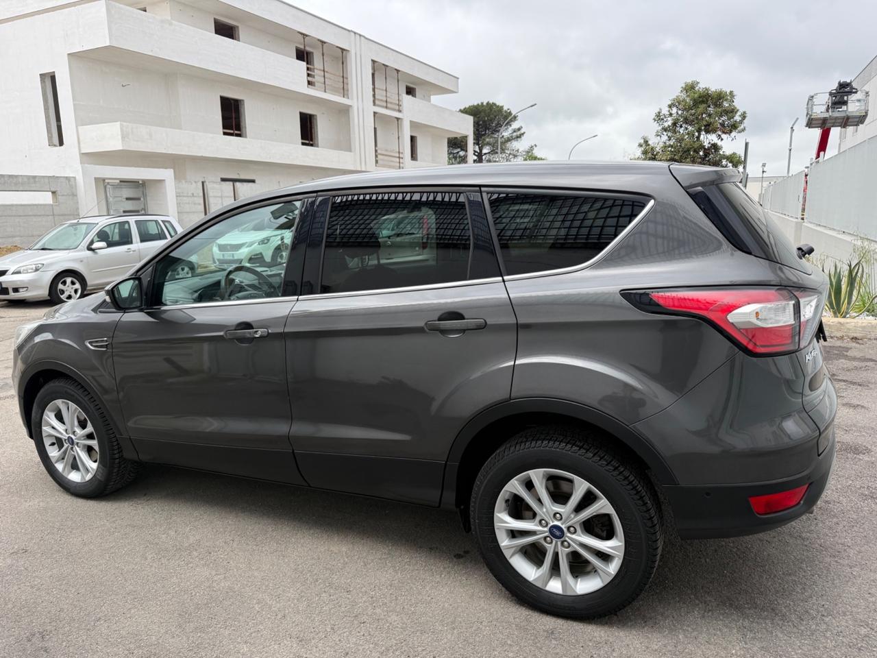 Ford Kuga 1.5 TDCI 120 CV Cambio Automatico