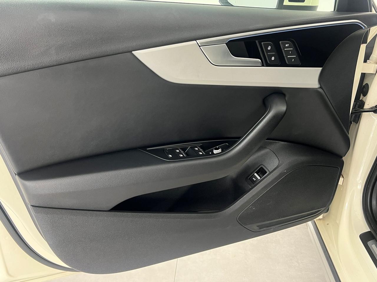 AUDI A4 V 2019 Allroad Quattro A4 Allroad 40 2.0 tdi mhev Identity Contrast quattro 204cv s-tronic
