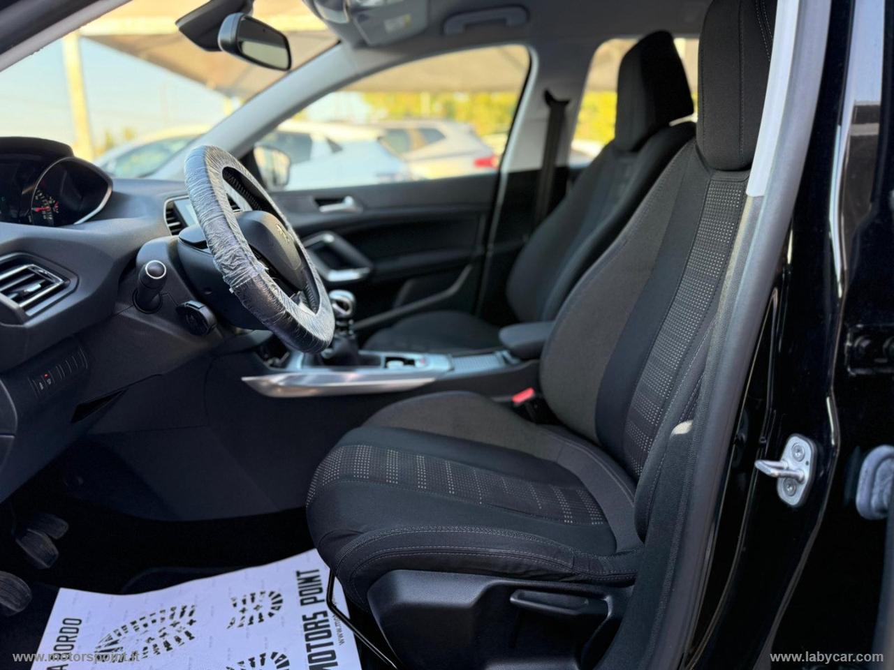 PEUGEOT 308 PureTech Turbo 130 S&S SW Allure