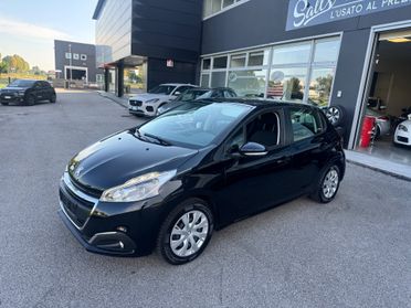 Peugeot 208 1.2 benzina Neopatentati