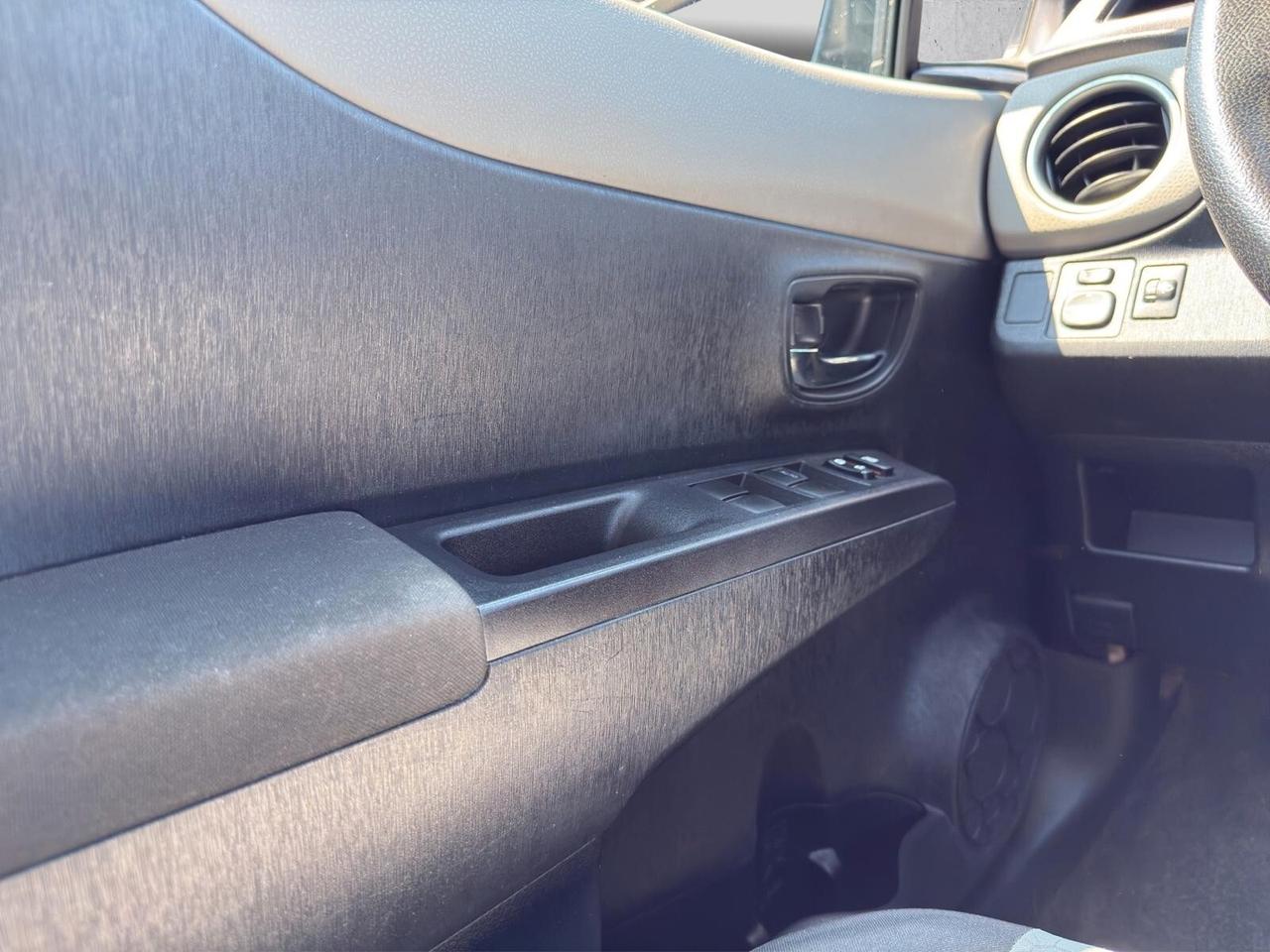Toyota Yaris 1.3 5 porte Active