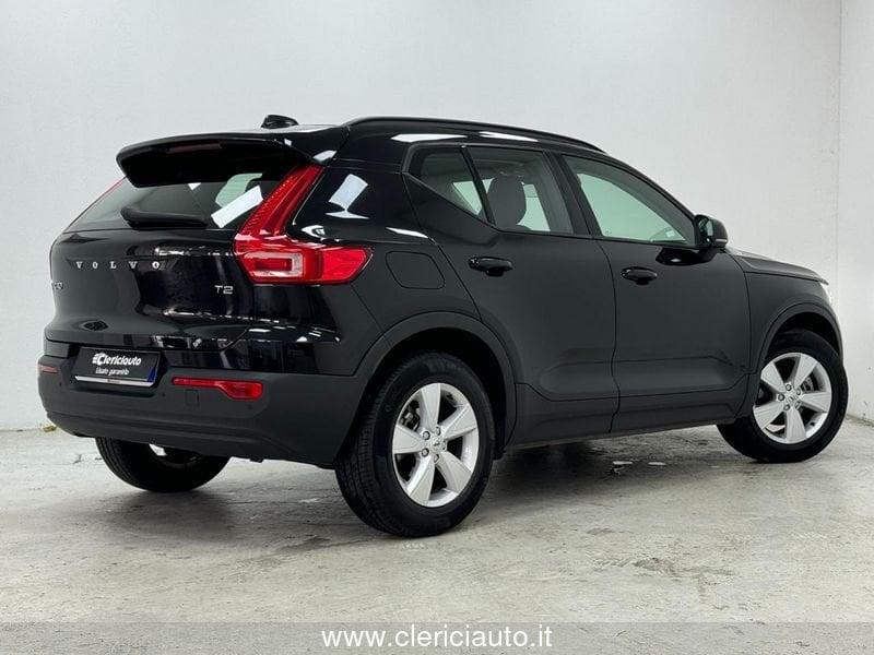 Volvo XC40 T2 Geartronic Momentum Core