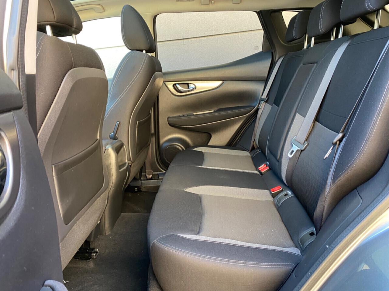 Nissan Qashqai 1.6 Automatica con tetto panoramico