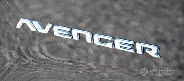 JEEP Avenger 1.2 Turbo 100 CV ALL Summit PRONTA