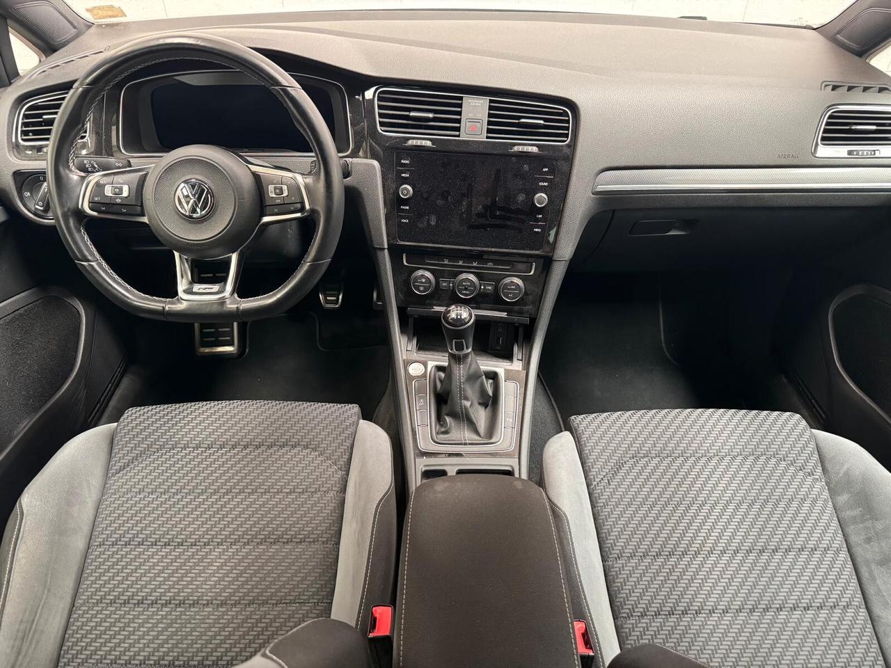 Volkswagen Golf 7.5 allestimento R-LINE 5 PORTE