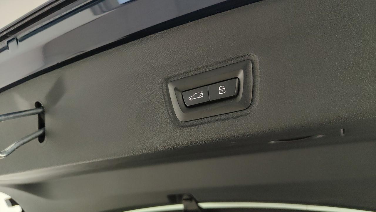 BMW Serie 4 G26 LCI 2024 Gran Coupe - 420d Gran Coupe mhev 48V xdrive MSport Pro auto