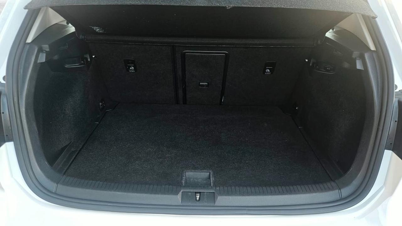 Volkswagen Golf VII 1.6 TDI 110CV 5p. Comfortline