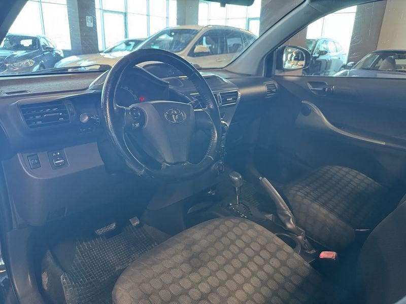 Toyota iQ iQ 1.0