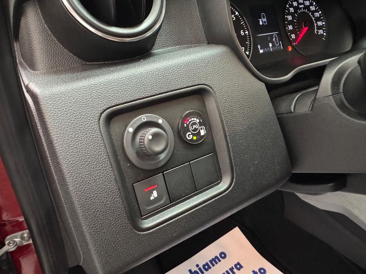Dacia Duster 1.0 TCe 100 CV ECO-G 4x2 15th Anniver