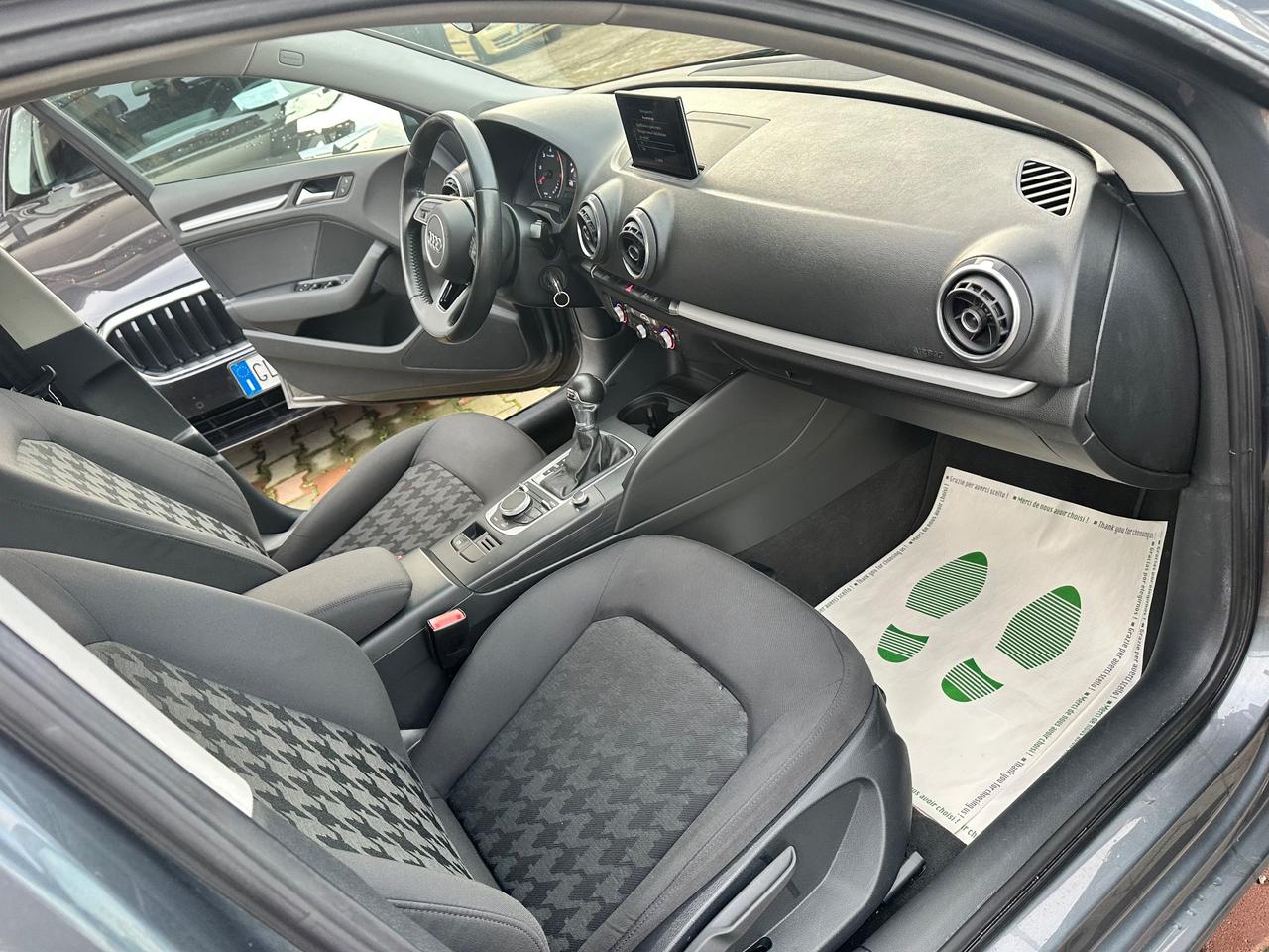 Audi A3 1.6 TDI clean diesel S tronic Business