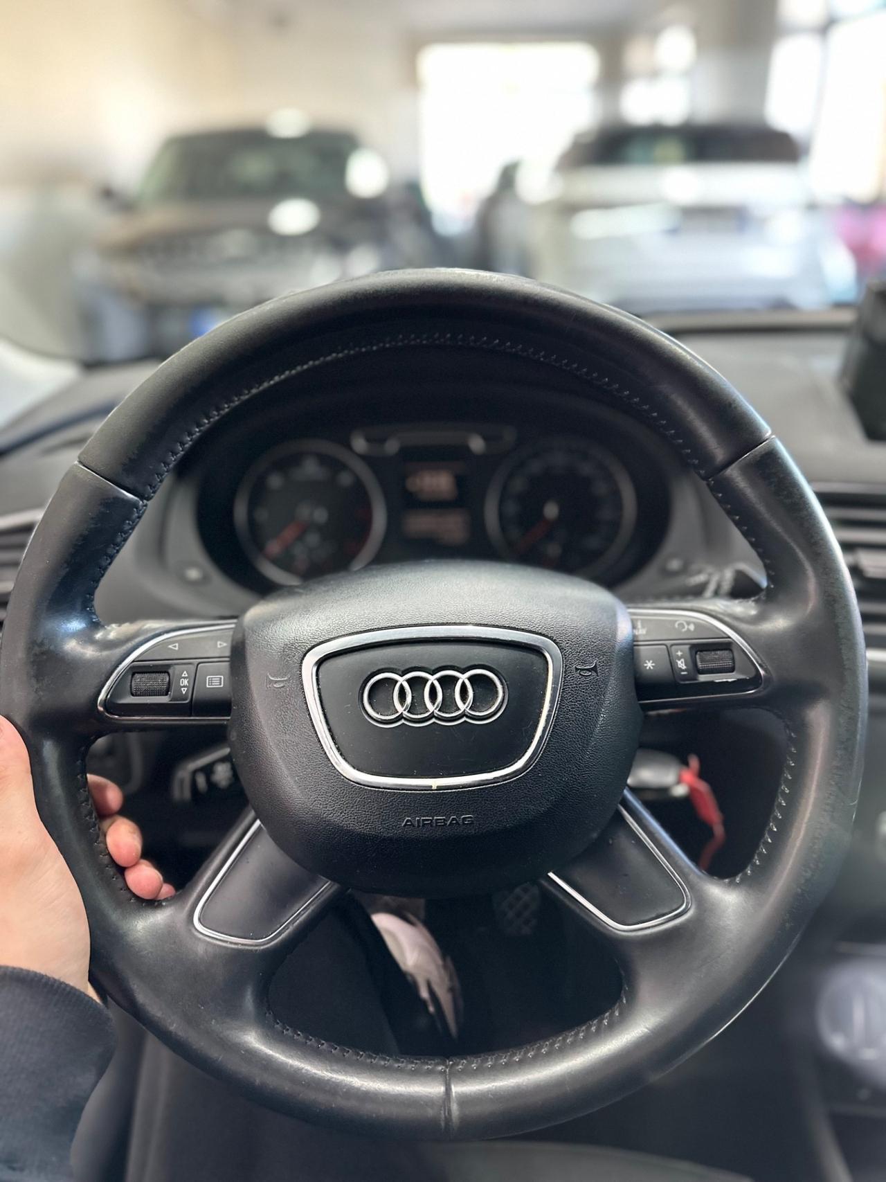 Audi Q3 2.0 TDI 140cv