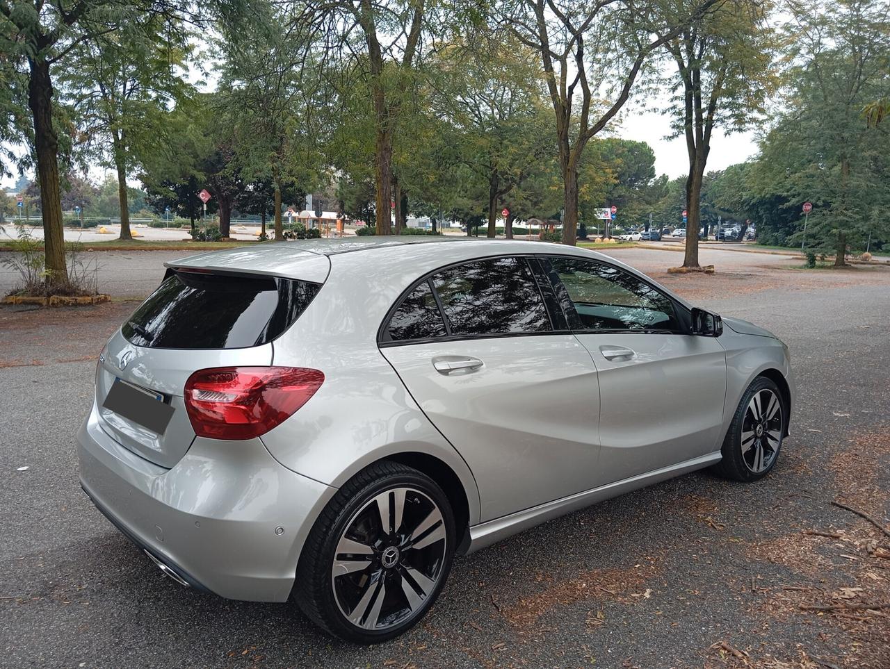 Mercedes-benz A 180 d A180 Automatic Sport Permute