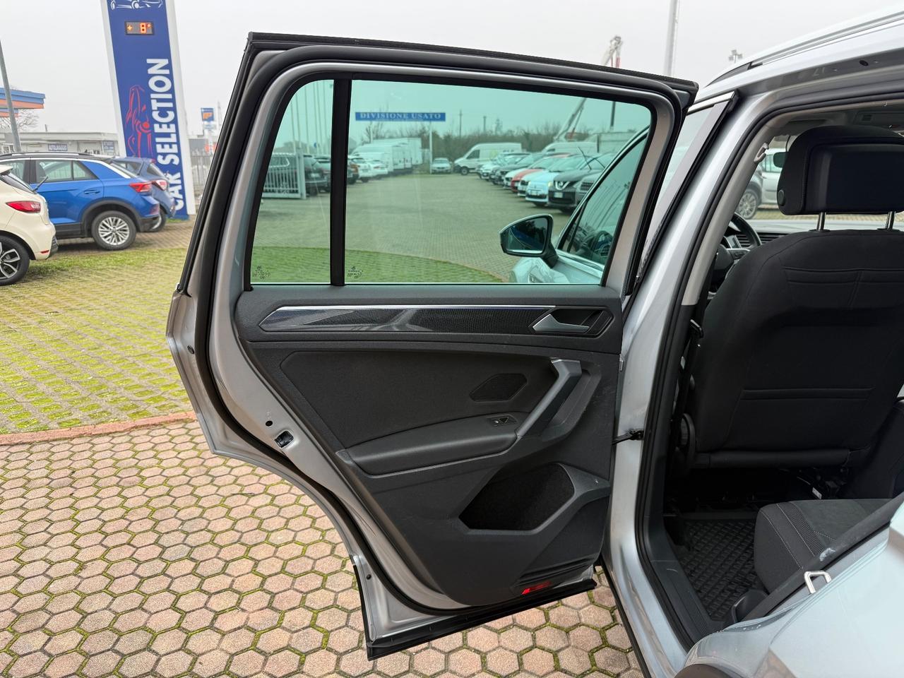 Volkswagen Tiguan 2.0 TDI 200 CV SCR DSG 4MOTION Elegance