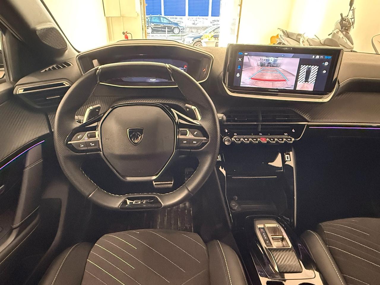 Peugeot 208 hybrid/benzina 2025 14.000 km