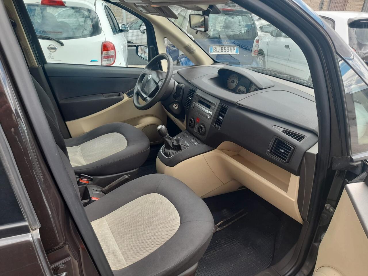 Lancia MUSA 1.3cc diesel (PRIVATO)-2005