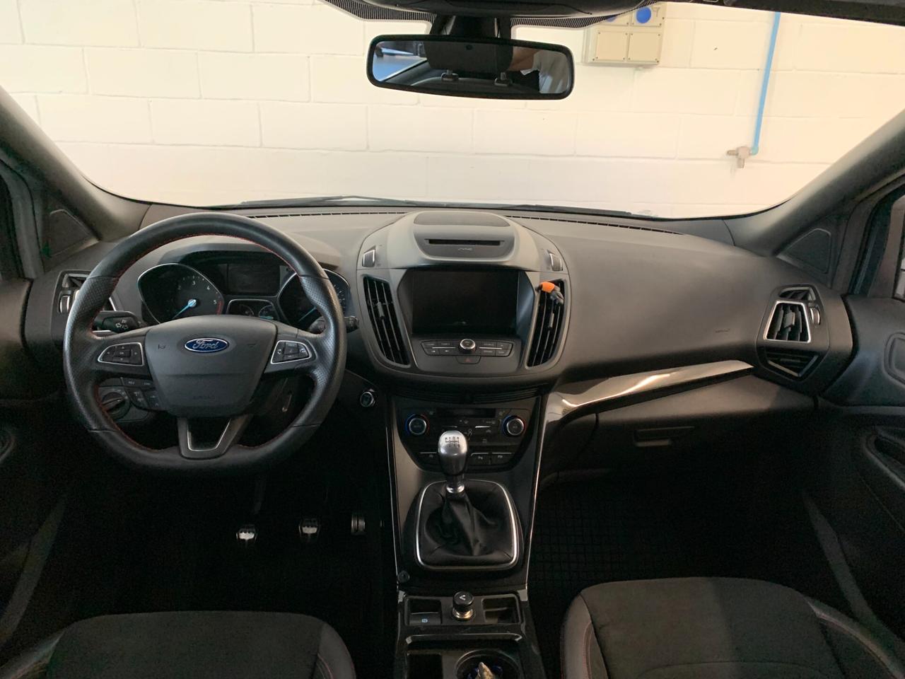 Ford Kuga 1.5 TDCI 120 CV S&S 2WD ST-Line