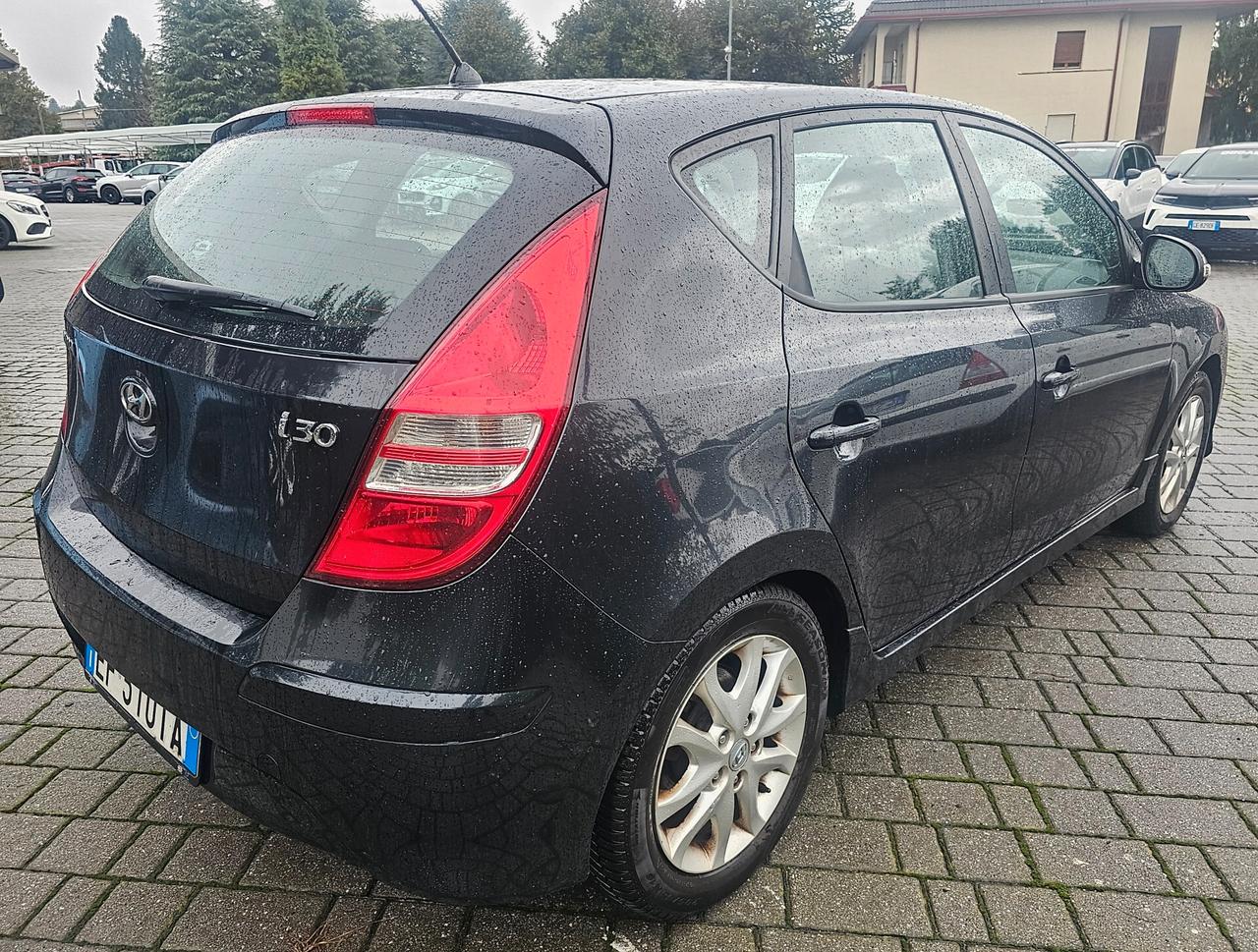 Hyundai i30 1.4 16V 109CV GARANZIA 12 MESI