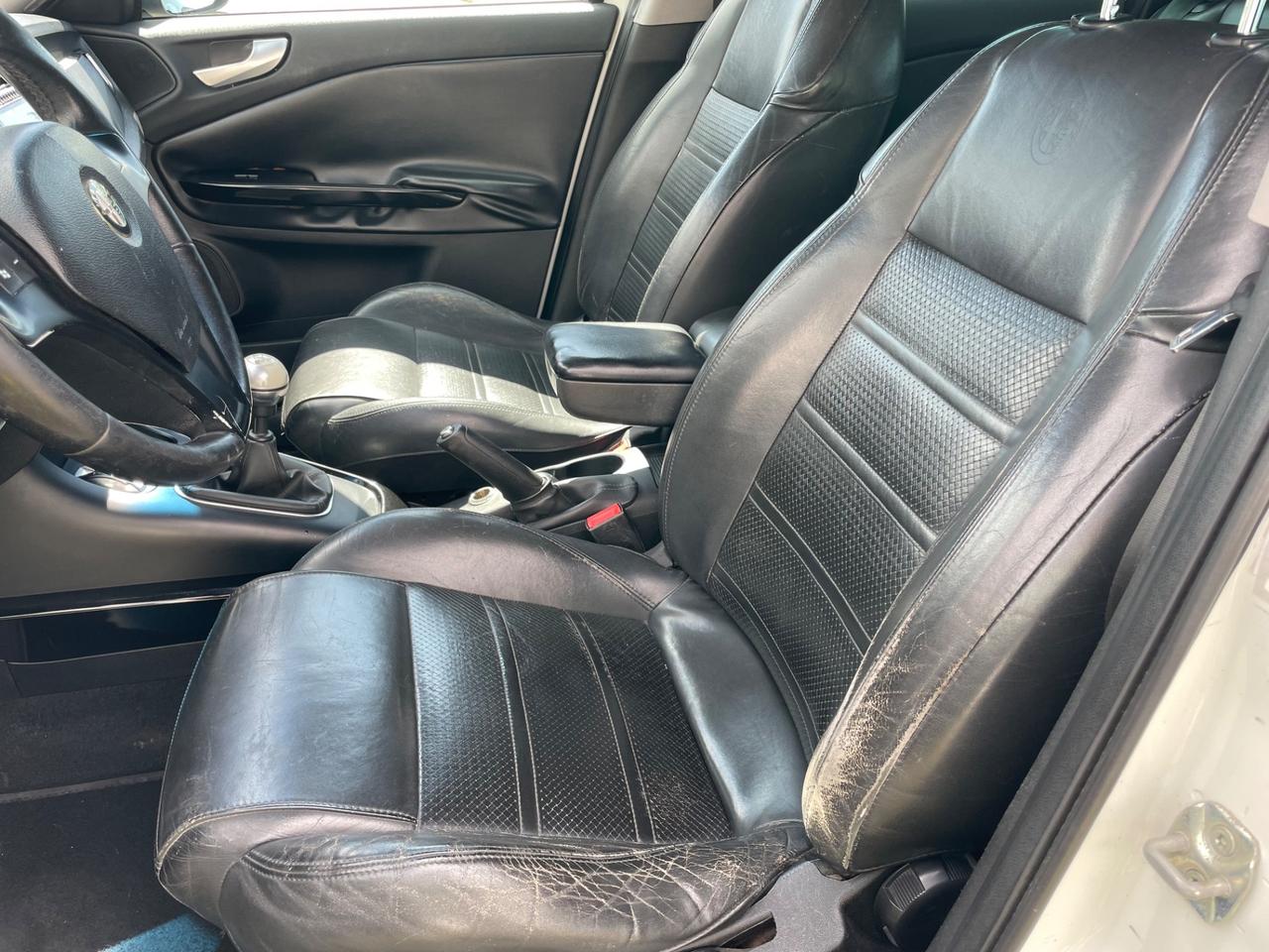 Alfa Romeo Giulietta 1.6 JTDm-2 105 CV Distinctive