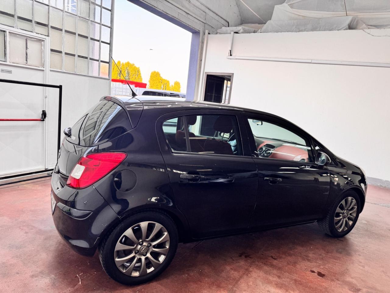 Opel Corsa 1.2 80CV 5 porte GPL-TECH Club