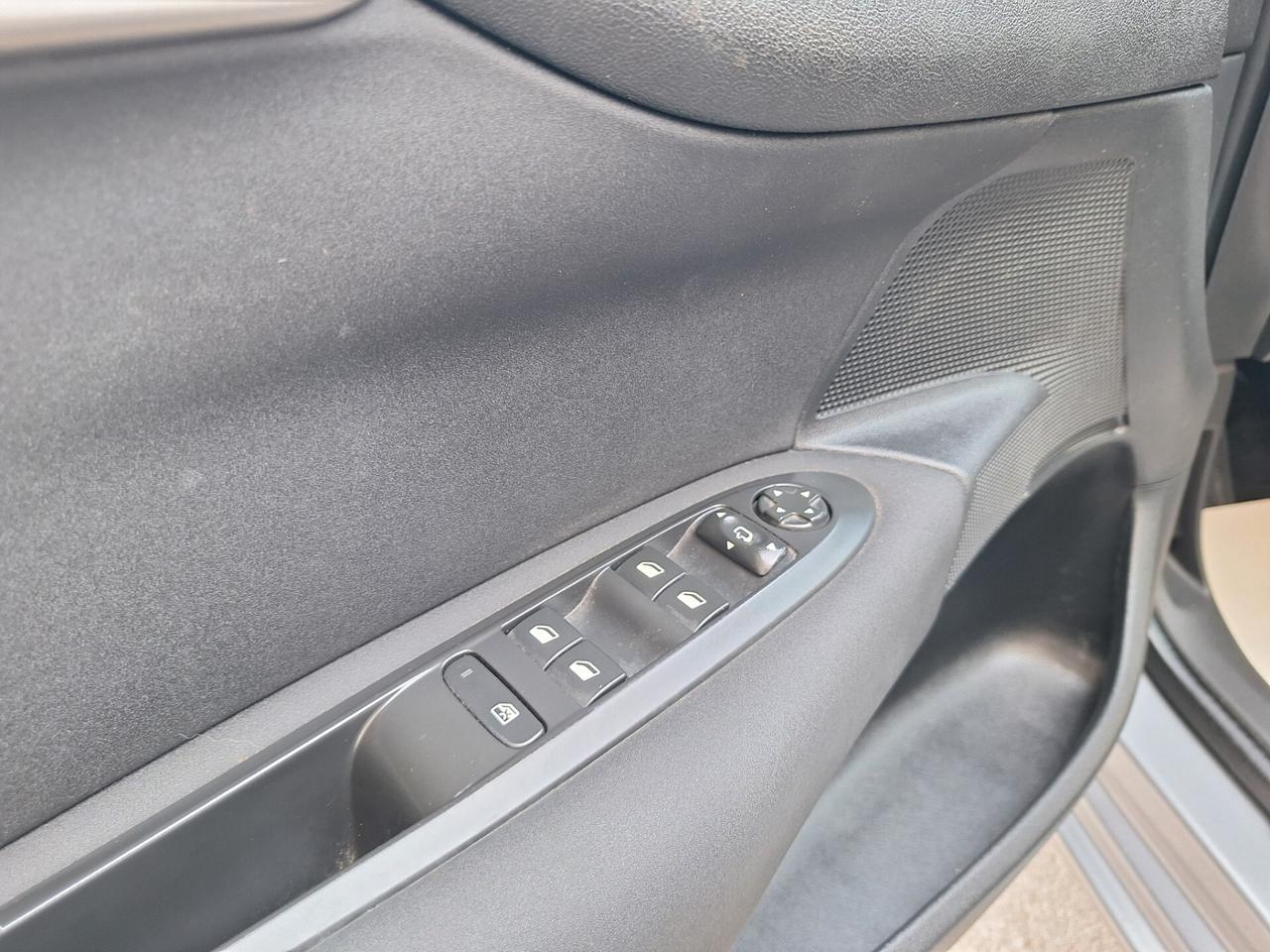 Citroen C4 1.6 hdi 100 cv BERLINA PERFETTA 2017