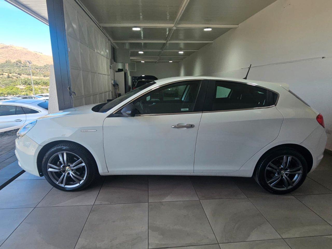 Alfa Romeo Giulietta 1.6 jtdm Super 120cv