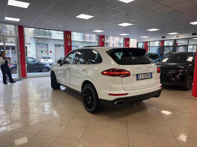 PORSCHE Cayenne 3.0 Diesel Platinum Edition PROMO CAR SERENITY