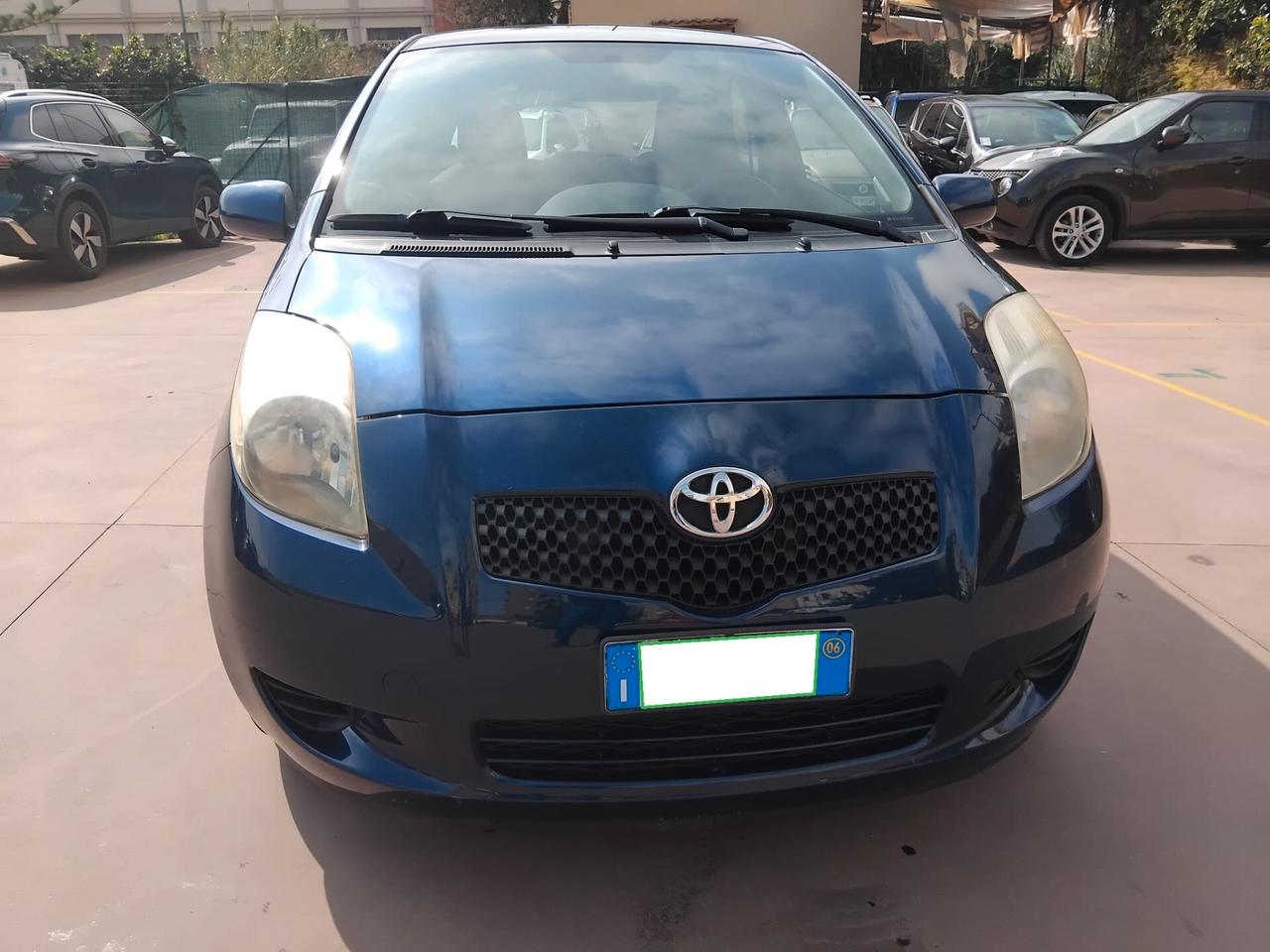TOYOTA YARIS 1.0 3 PORTE NOW