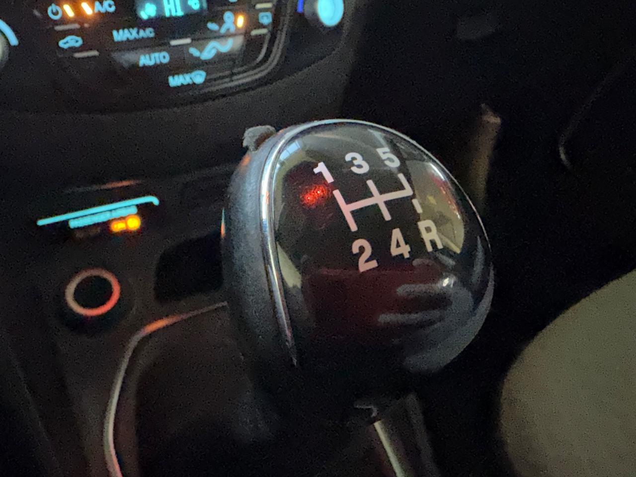 Ford Tourneo Courier 1.6 TDCI 95 CV Titanium -5posti-