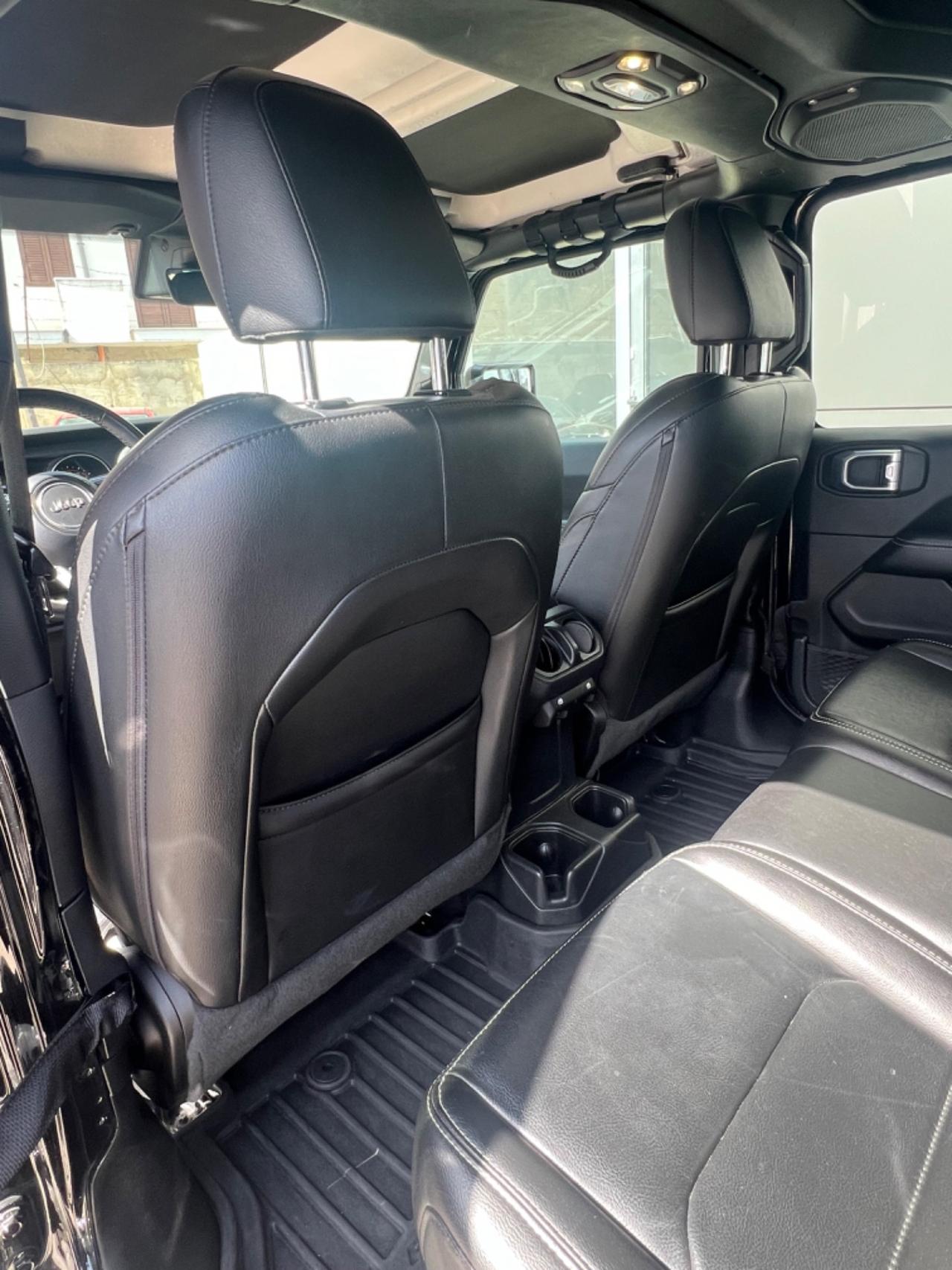 Jeep Gladiator 3.0 V6 Overland 4wd auto AUTOCARRO