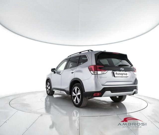 SUBARU Forester 2.0i e-boxer Premium lineartronic