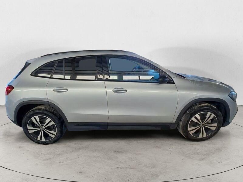 Mercedes-Benz GLA 180d AUTO Progr. Advanced