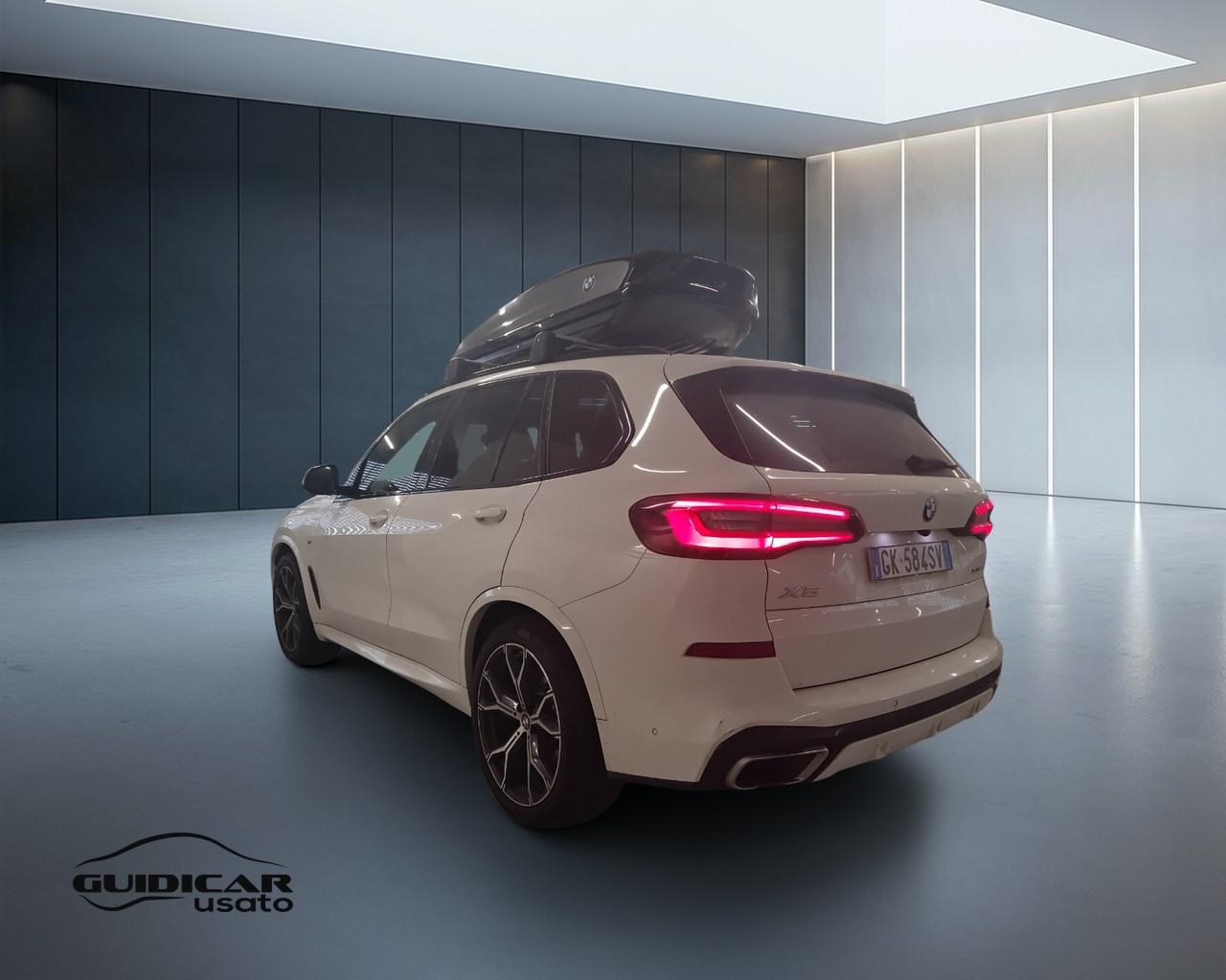 BMW X5 G05 2018 - X5 xdrive40d mhev 48V Msport auto 7p.ti