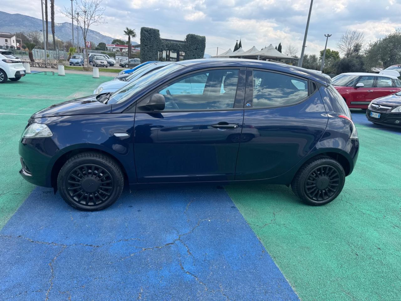 Lancia Ypsilon 1.2 69 CV 5 porte GPL Ecochic Monogram
