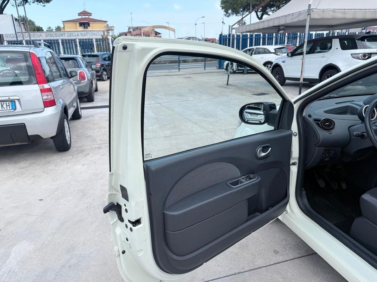 Renault Twingo 1.2 16V Live