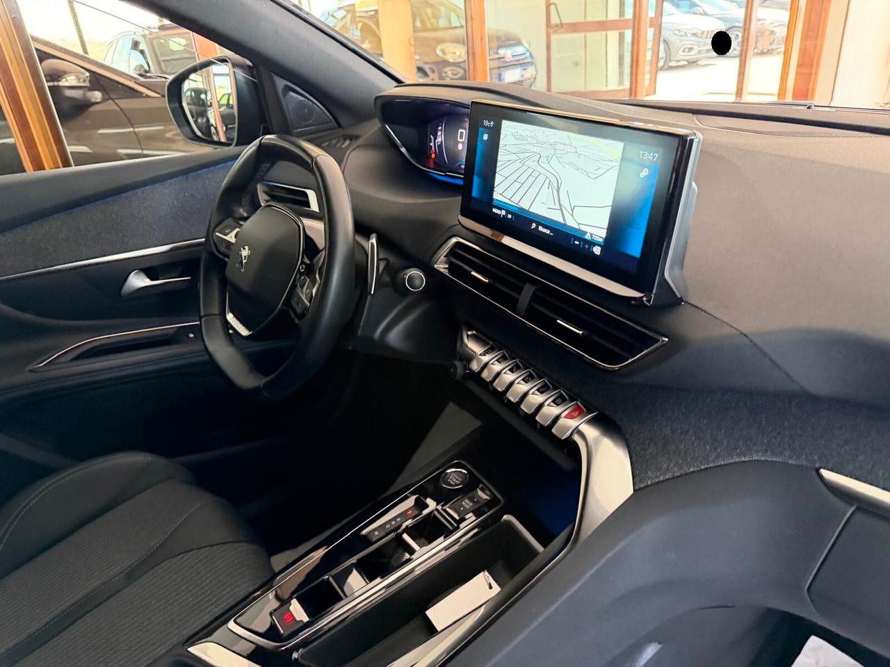 Peugeot 3008 1.5 BLUEHDI 130 cv. Eat8 ALLURE (Nav)