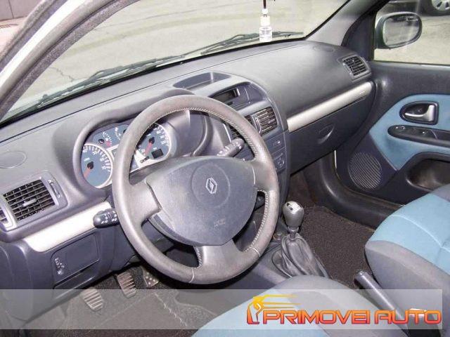 RENAULT Clio 1.2 16V cat 3 porte Limited