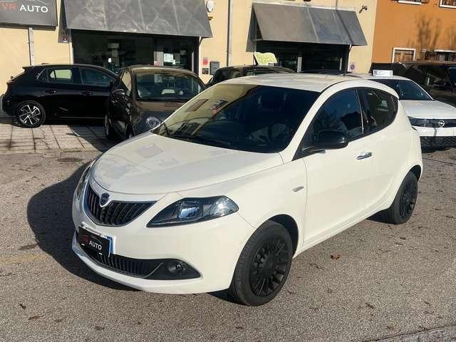 Lancia Ypsilon GPL 1.2 Silver 69cv NEOPATENTATI