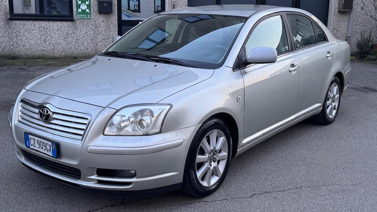 Toyota Avensis 2.0 D-4D 16V ok neo patentati