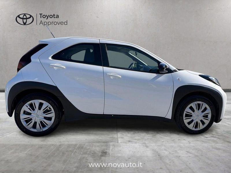 Toyota Aygo X 1.0B (72 CV) Active S-CVT