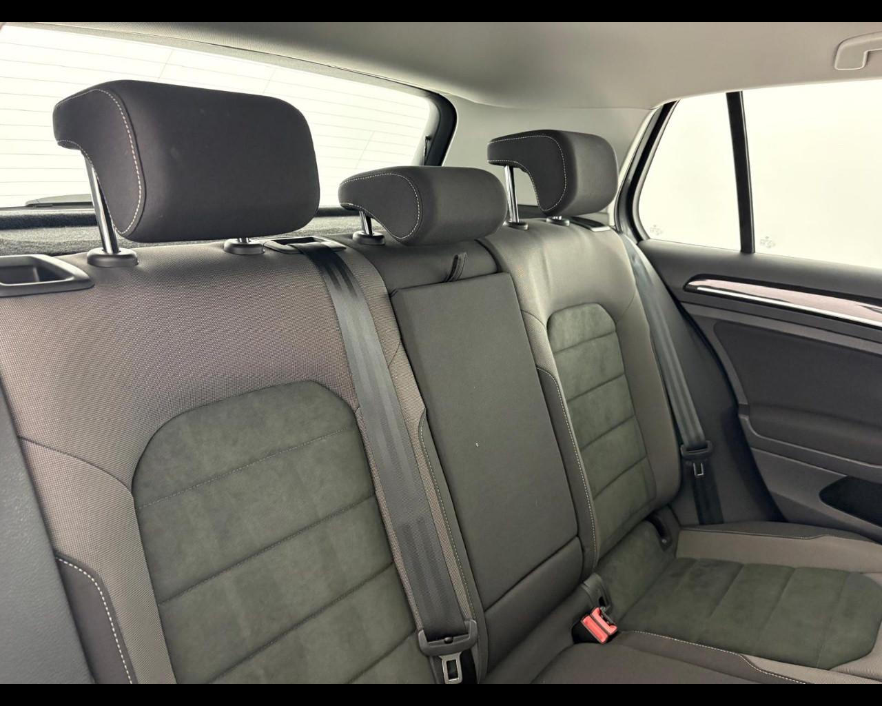 VOLKSWAGEN Golf 5p 1.6 tdi Executive 115cv