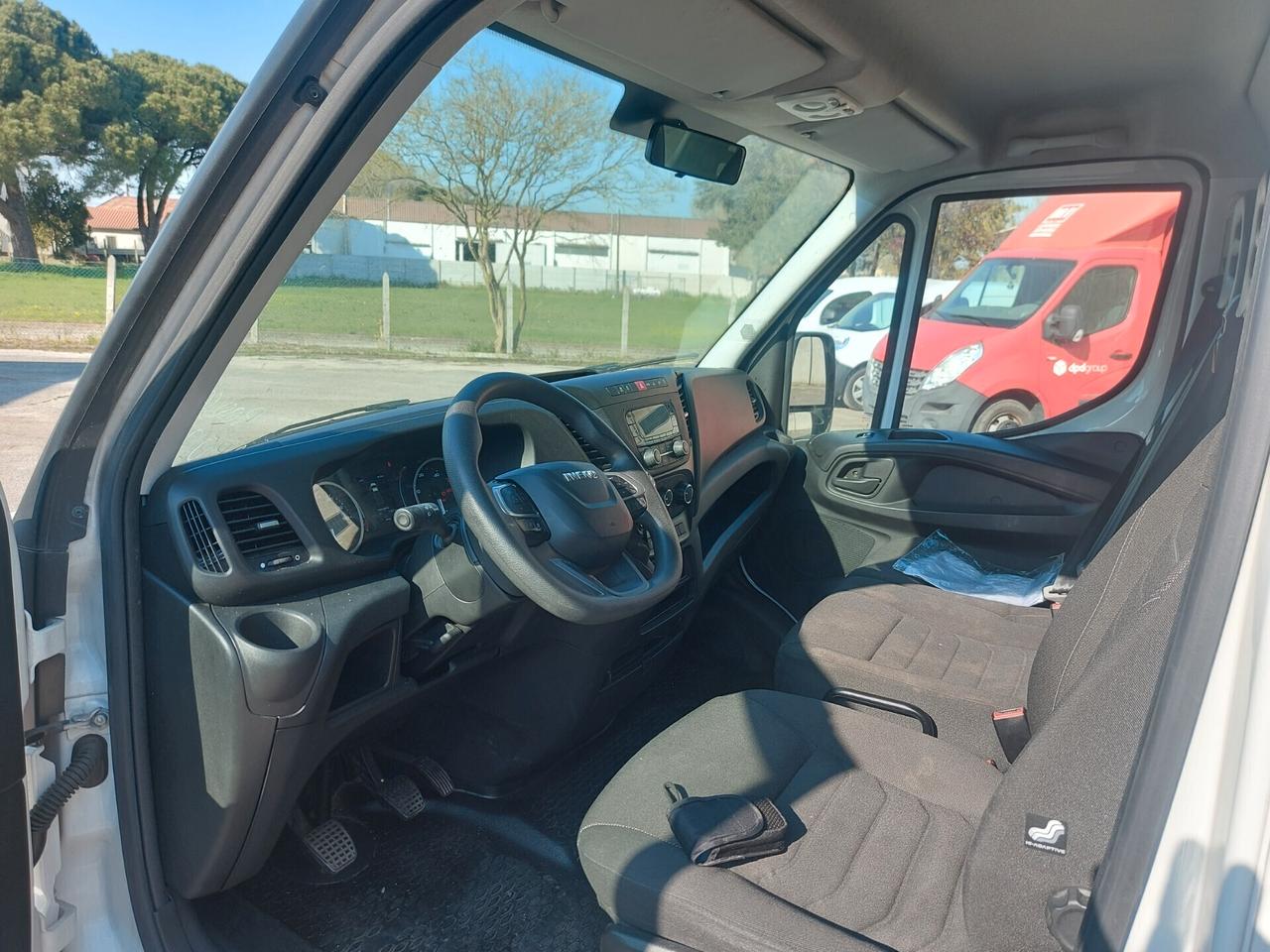 IVECO DAILY 35C14 CON FURGONE IN LEGA LEGGERA