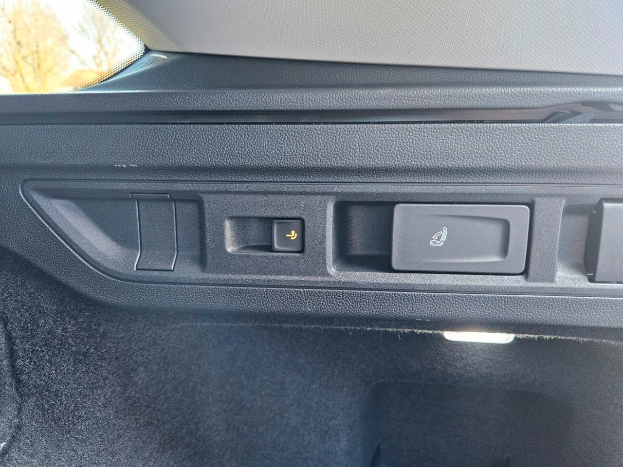 Volkswagen Passat 2.0 TDI 150 CV SCR DSG Business