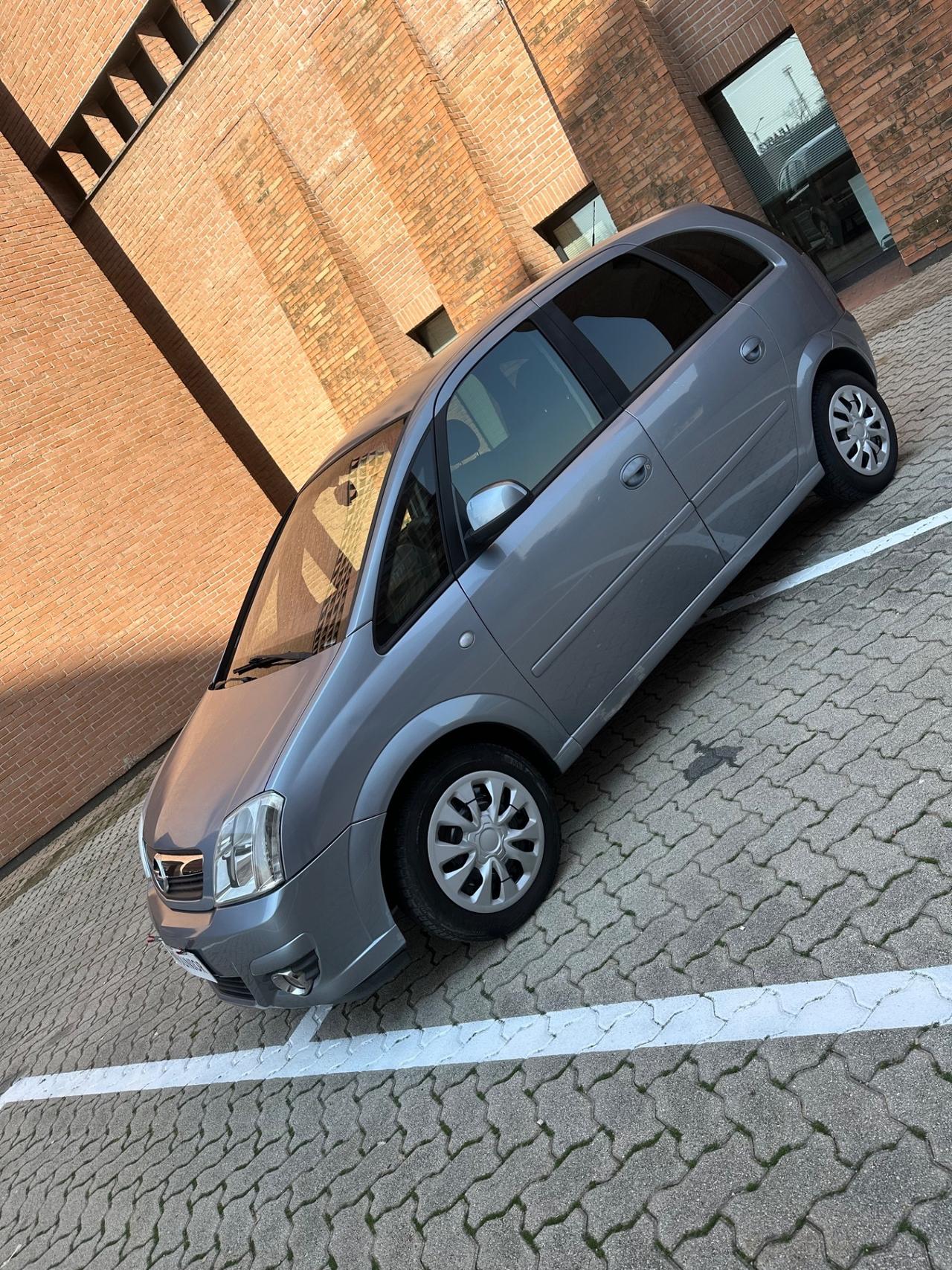 Opel Meriva 1.6 16V Cosmo